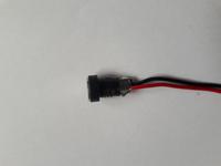Sluit draadjes aan op het DC socket Sluit draadjes aan op het DC socket